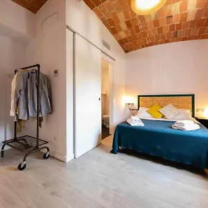Newly Renovated W Pool & Bikeparking Guest house
